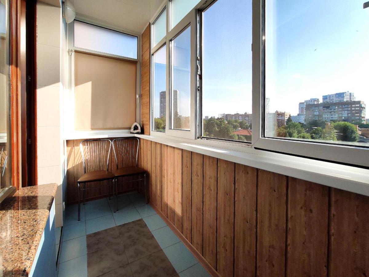 Lux Apartment Gorkiy Park 哈尔科夫 外观 照片